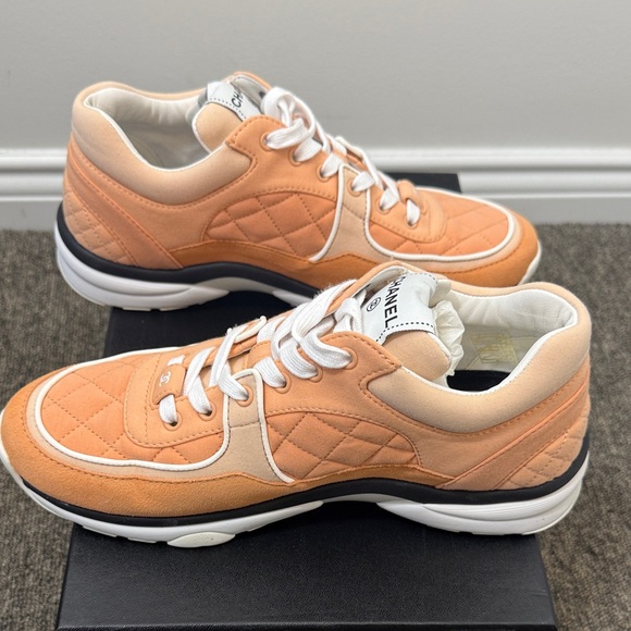 Chanel Peach Suede Quilted Logo Sneakers - 38.5 - Picture 9 of 10